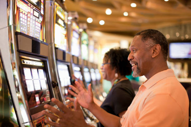 sapi88 mobile app home screen showing live-dealer tables, football markets, and slot games
